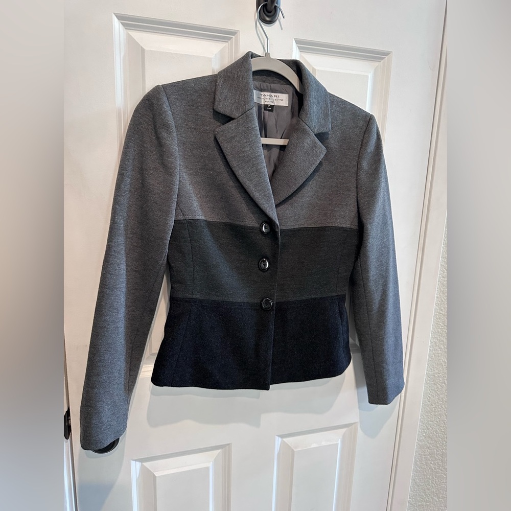 Petite Tahari Blazer